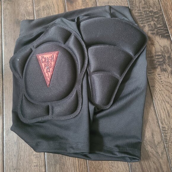 Roller skating/Roller derby protective gear - Picture 6 of 8